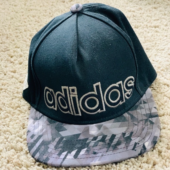 Adidas Flat Bill - Picture 1 of 1